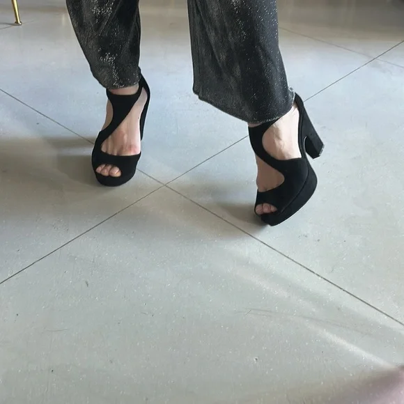 Suede Heels 🔥 - Picture 1 of 9